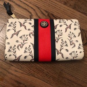 Tory Burch Clutch/Crossbody